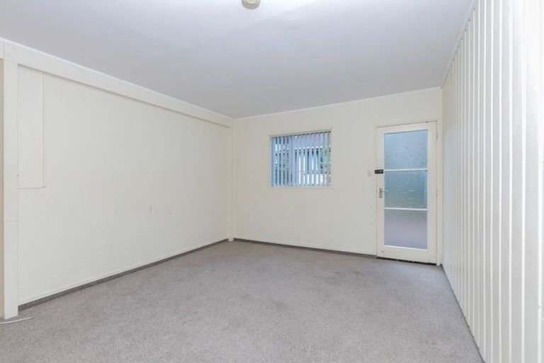 Photo of property in 421 Don Buck Road, Massey, Auckland, 0614