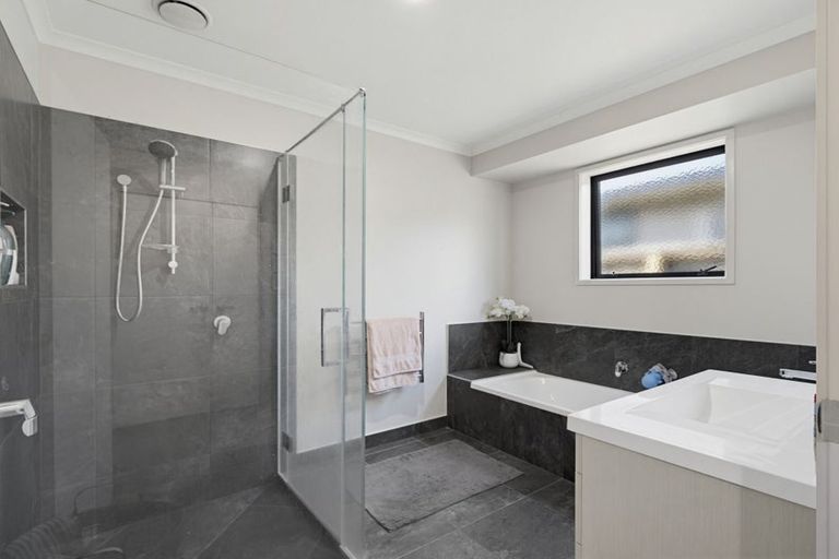 Photo of property in 14 Urumaraki Avenue, Helensville, 0800