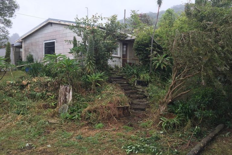 Photo of property in 8 Baird Street, Long Beach, Port Chalmers, 9081