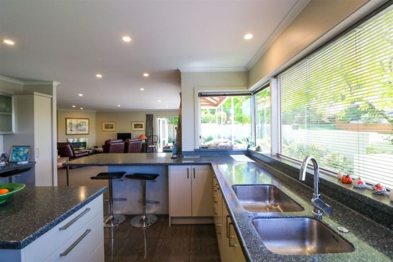 Photo of property in 11 Chateau Close, Gleniti, Timaru, 7910