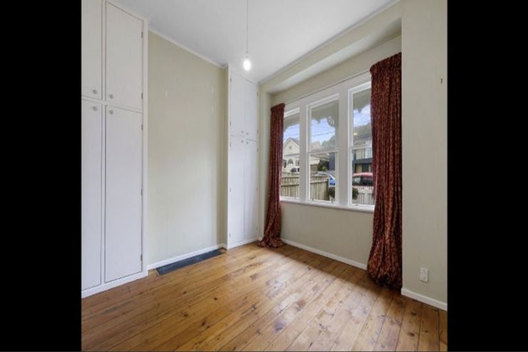 Photo of property in 23 Trent Street, Island Bay, Wellington, 6023