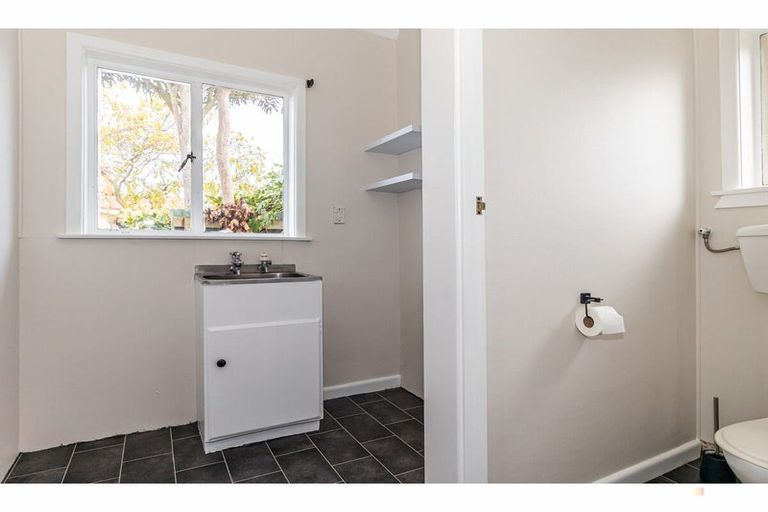 Photo of property in 6 Michael Street, Waimate, 7924