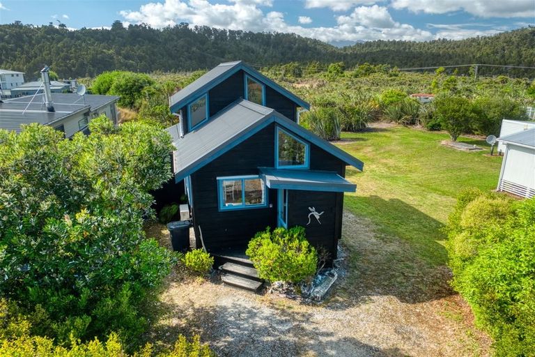 Photo of property in 33 The Strand, Okarito, Whataroa, 7886