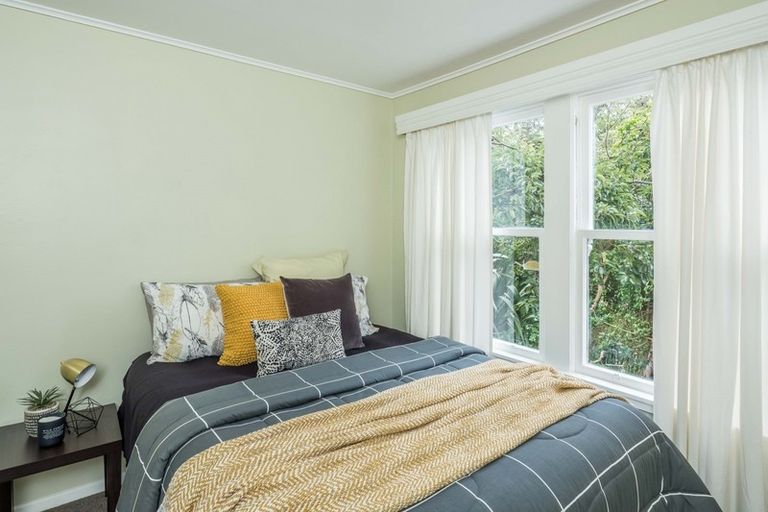 Photo of property in 30 Sidlaw Street, Strathmore Park, Wellington, 6022