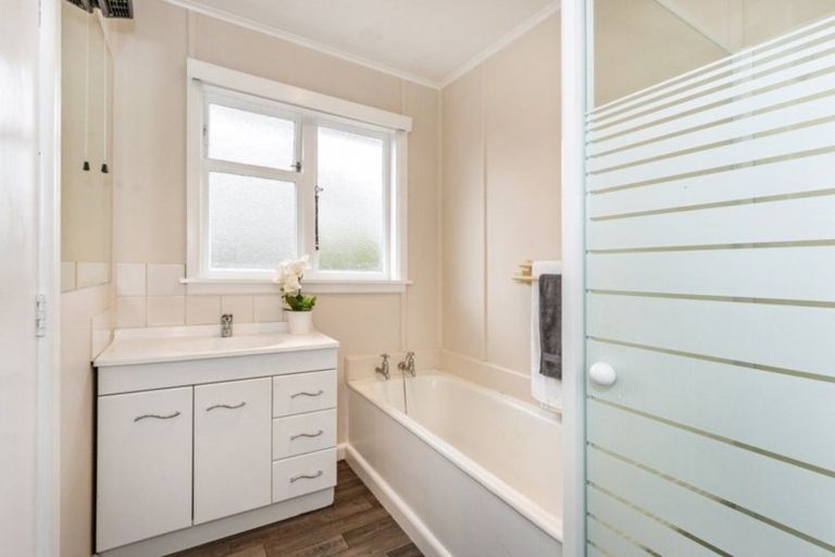 Photo of property in 85 Brookside Terrace, Bryndwr, Christchurch, 8053