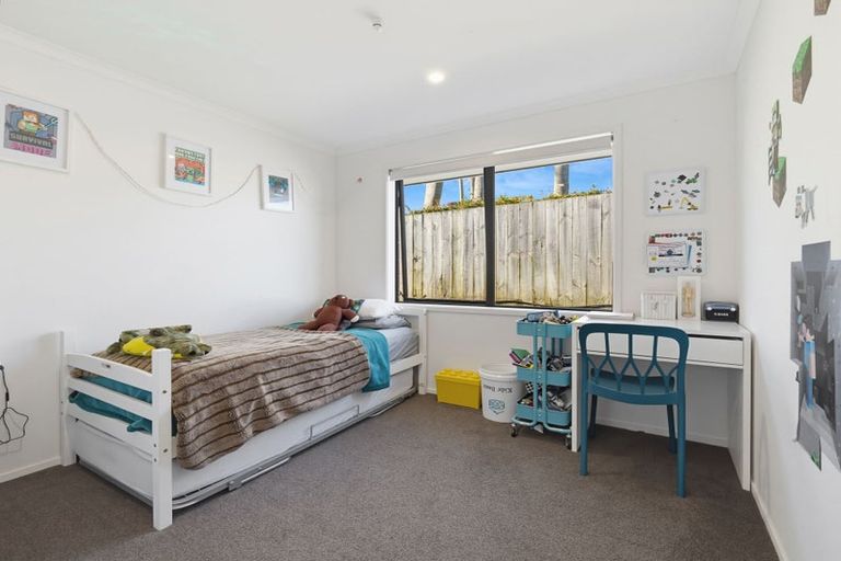 Photo of property in 5 Tavarnya Way, Patumahoe, Pukekohe, 2679
