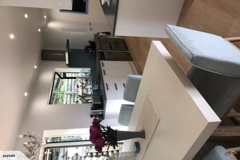 Photo of property in 31 Squirrel Lane, Browns Bay, Auckland, 0630