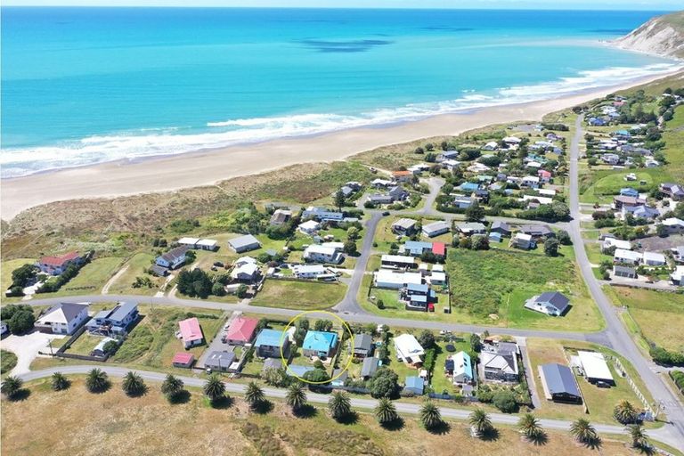 Photo of property in 13 Te Paerahi Road, Porangahau, 4293