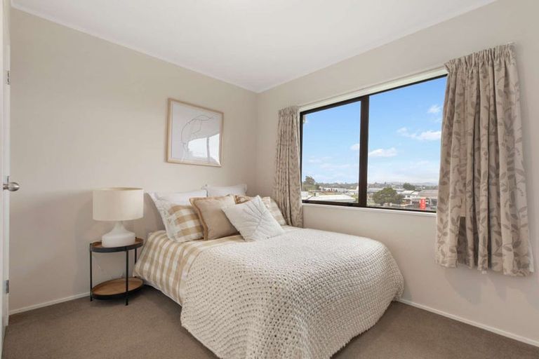 Photo of property in 11 Constable Road, Waiuku, 2123