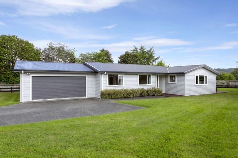 Photo of property in 38 Kenrigg Road, Kinloch, Taupo, 3377
