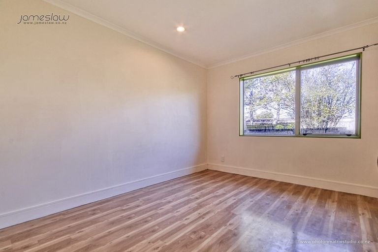 Photo of property in 9a Waterfront Road, Mangere Bridge, Auckland, 2022