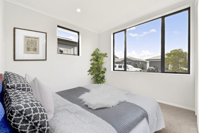 Photo of property in 4 Kainga Lane, Whenuapai, Auckland, 0618