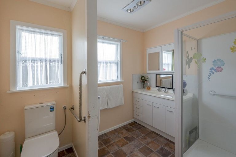 Photo of property in 7 Mersey Street, Levin, 5510