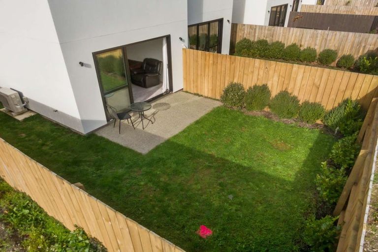 Photo of property in 1/20 Ballinger Place, Carterton, 5713