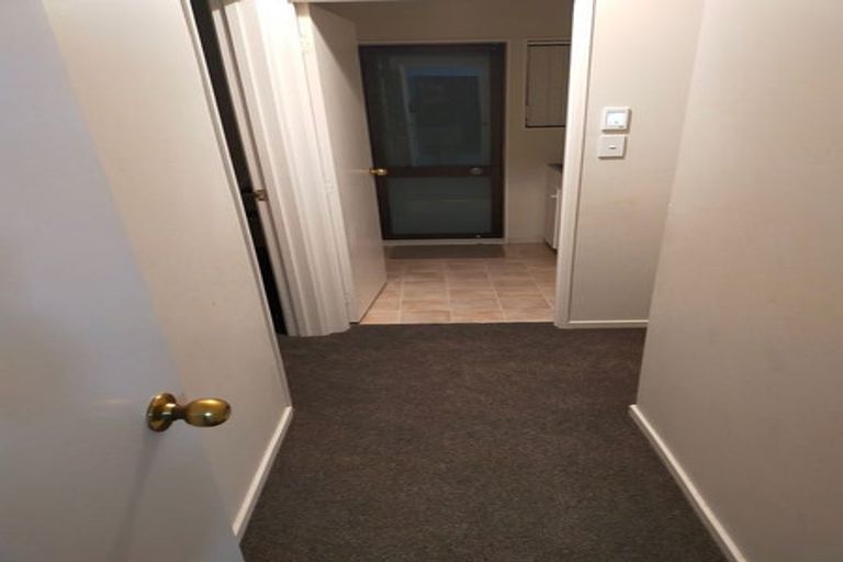 Photo of property in 4/60 Nikau Street, New Lynn, Auckland, 0600
