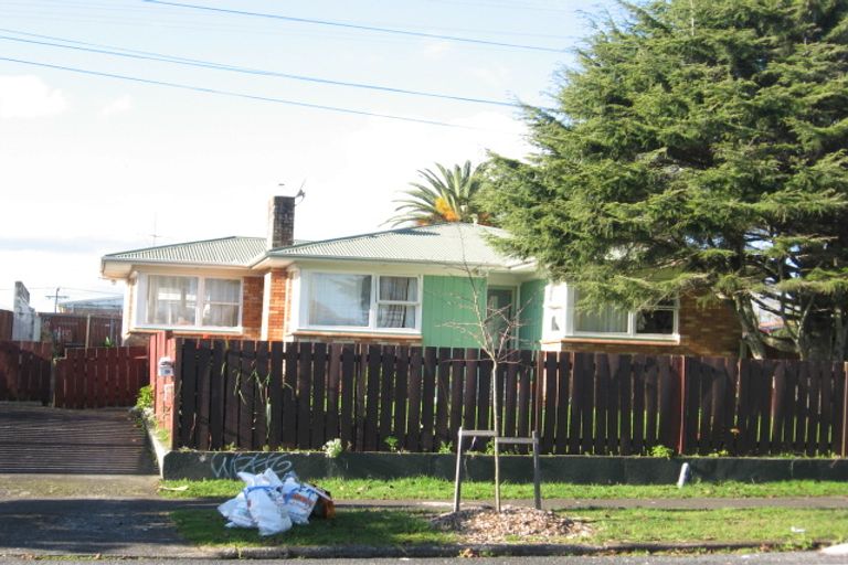 Photo of property in 58 Friedlanders Road, Manurewa, Auckland, 2102