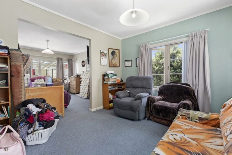 Photo of property in 38 Forest Lake Road, Forest Lake, Hamilton, 3200