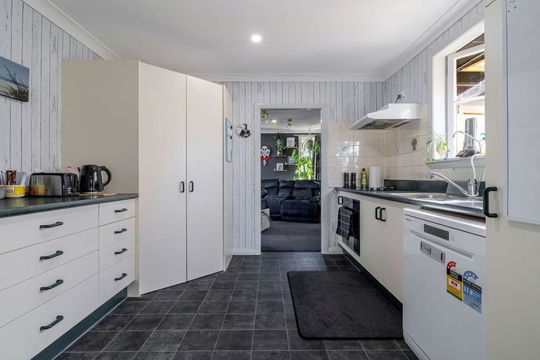 Photo of property in 102 Rugby Street, Awapuni, Palmerston North, 4412