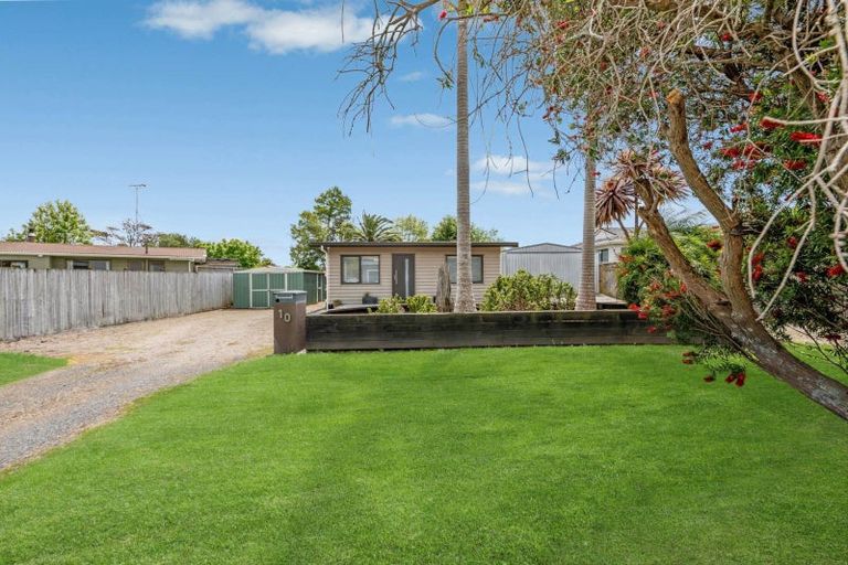 Photo of property in 10 Fourth View Avenue, Beachlands, Auckland, 2018