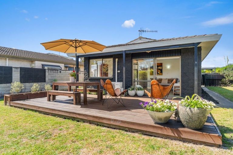 Photo of property in 1 Gobray Crescent, Mount Maunganui, 3116