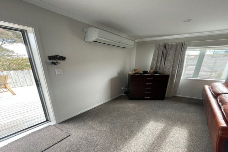 Photo of property in 38 Powrie Street, Glenfield, Auckland, 0629