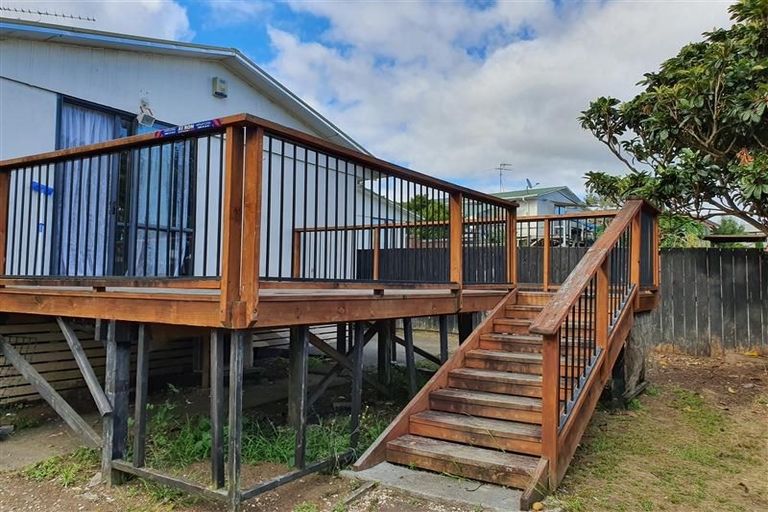 Photo of property in 1/8 Nearco Street, Randwick Park, Auckland, 2105