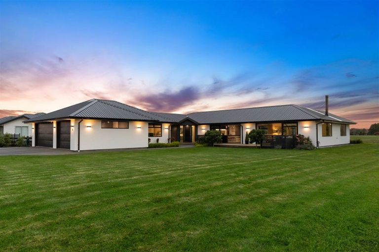 Photo of property in 8 Te Haunui Lane, Pegasus, 7612