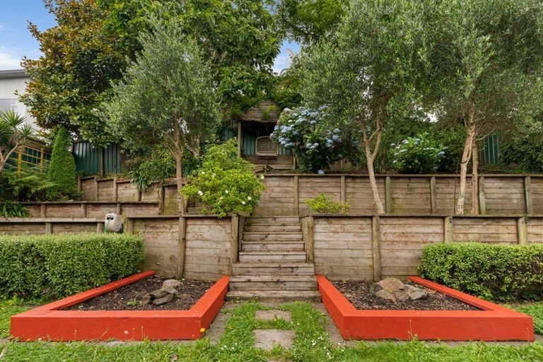 Photo of property in 43 Ranui Street, Dinsdale, Hamilton, 3204