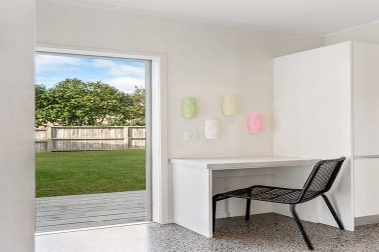 Photo of property in 105 Blane Place, Whangamata, 3620