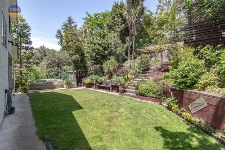 Photo of property in 16 Lucknow Terrace, Hospital Hill, Napier, 4110