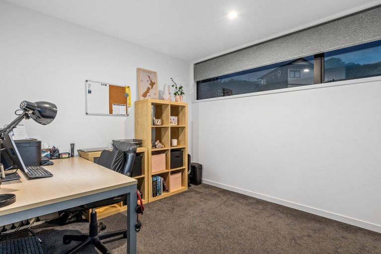 Photo of property in 31 Roger Guy Place, Welcome Bay, Tauranga, 3175