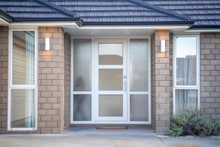 Photo of property in 15 Chalgrove Road, Huntington, Hamilton, 3210