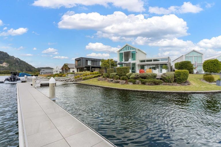 Photo of property in 122 Motu Hei, Pauanui, Hikuai, 3579