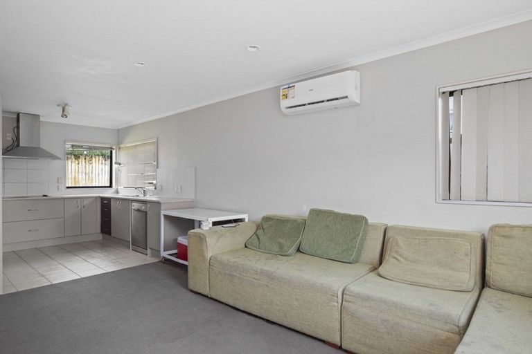 Photo of property in 70a Kayes Road, Pukekohe, 2120