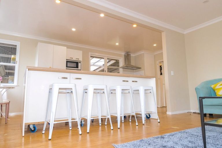 Photo of property in 16 Bettina Place, Manurewa, Auckland, 2102