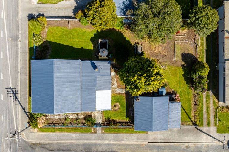 Photo of property in 1 Clark Street, Owaka, 9535