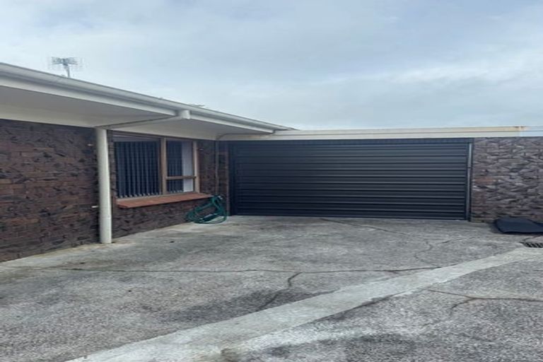 Photo of property in 2/18 Fratley Avenue, Farm Cove, Auckland, 2012