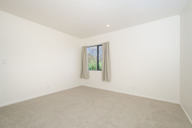 Photo of property in 4 Kora Avenue, Ranui, Auckland, 0612
