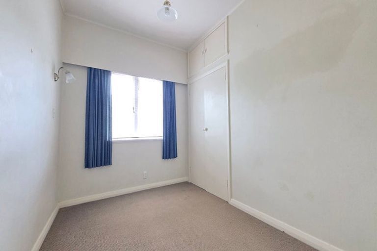 Photo of property in 13 Mahoe Street, Eastbourne, Lower Hutt, 5013