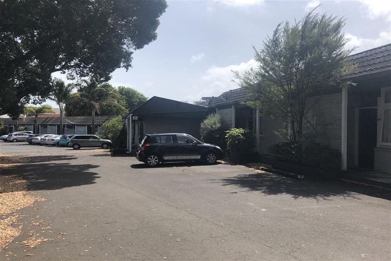 Photo of property in 226 Green Lane West, Epsom, Auckland, 1051