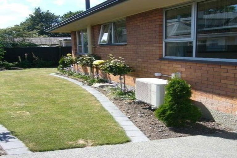 Photo of property in 150 Straven Road, Fendalton, Christchurch, 8014