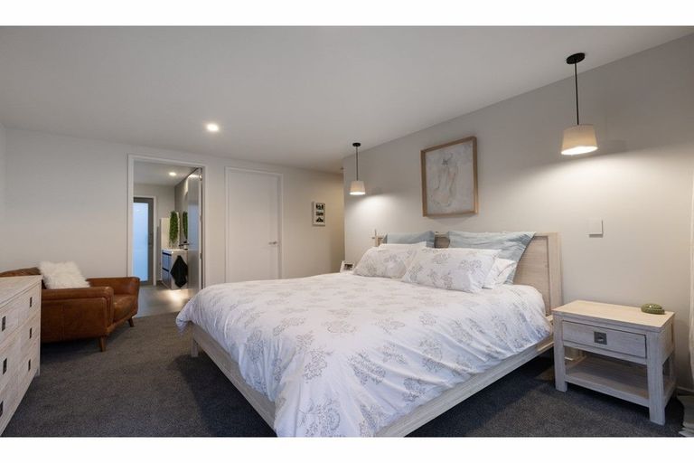 Photo of property in 19 Awatira Drive, Papamoa Beach, Papamoa, 3118