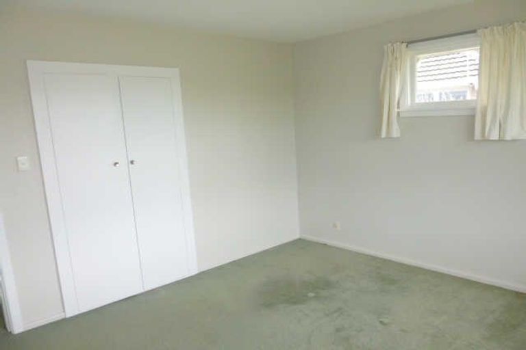 Photo of property in 23a Coniston Avenue, Te Atatu South, Auckland, 0610