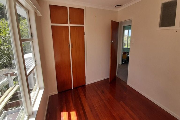 Photo of property in 377 East Coast Road, Mairangi Bay, Auckland, 0630