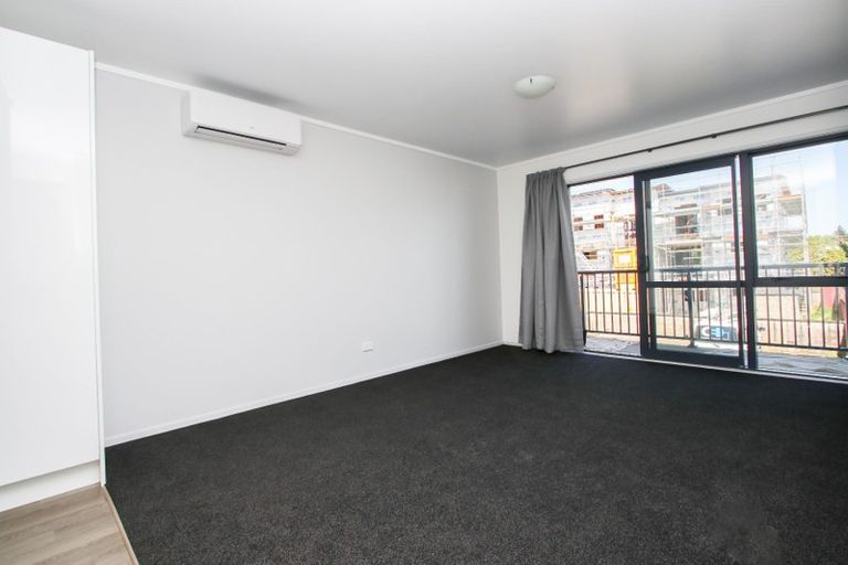 Photo of property in 4/200 Old Farm Road, Hamilton East, Hamilton, 3216