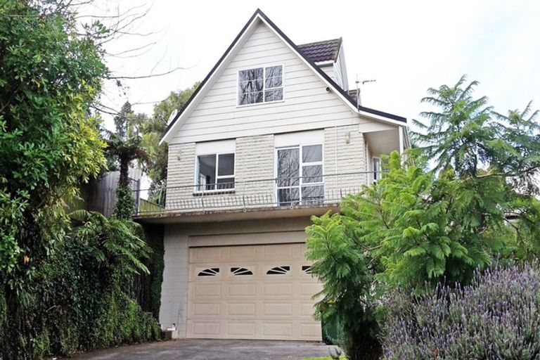 Photo of property in 10b Camden Street, Vogeltown, New Plymouth, 4310