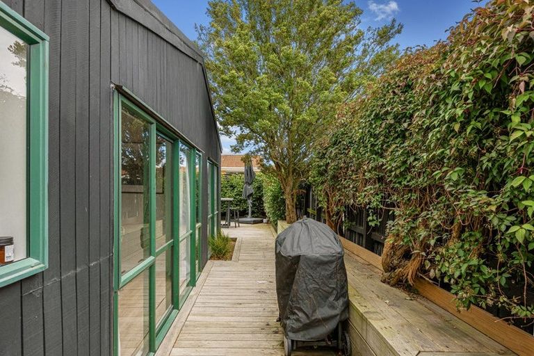 Photo of property in 3 Chilton Drive, Mairehau, Christchurch, 8052