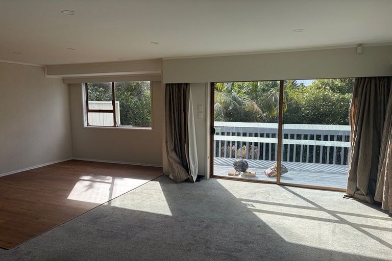Photo of property in 62 Weatherly Road, Torbay, Auckland, 0630