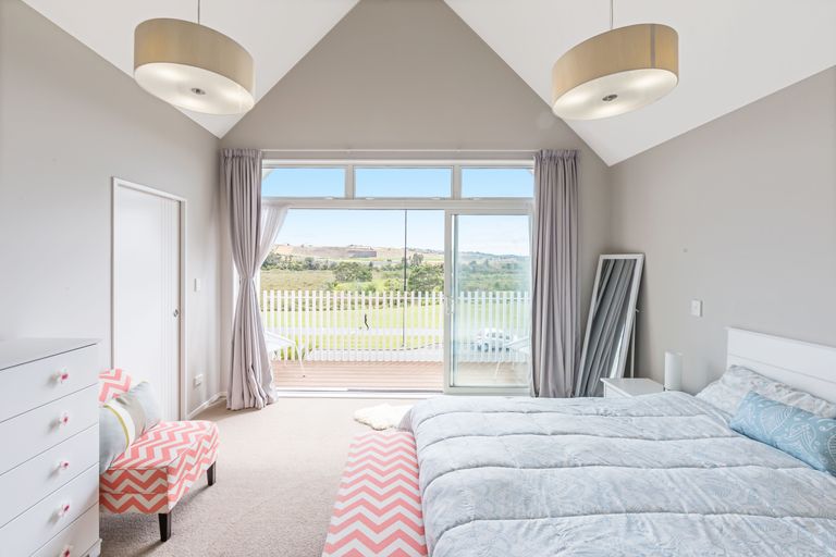 Photo of property in 255 Millwater Parkway, Silverdale, 0932