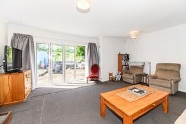 Photo of property in 42 Albany Highway, Greenhithe, Auckland, 0632